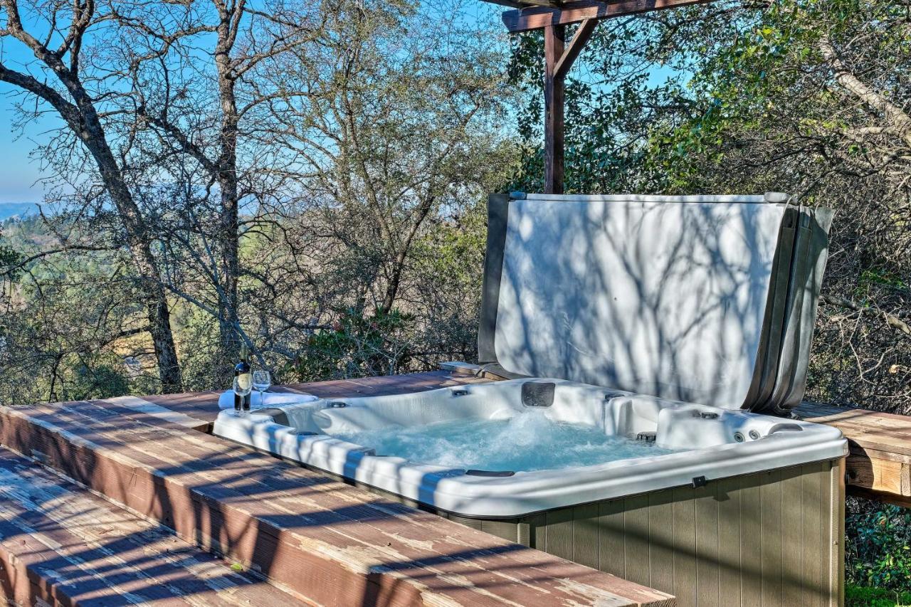 Peaceful Columbia Retreat With Hot Tub And Mtn Views! Villa Екстериор снимка