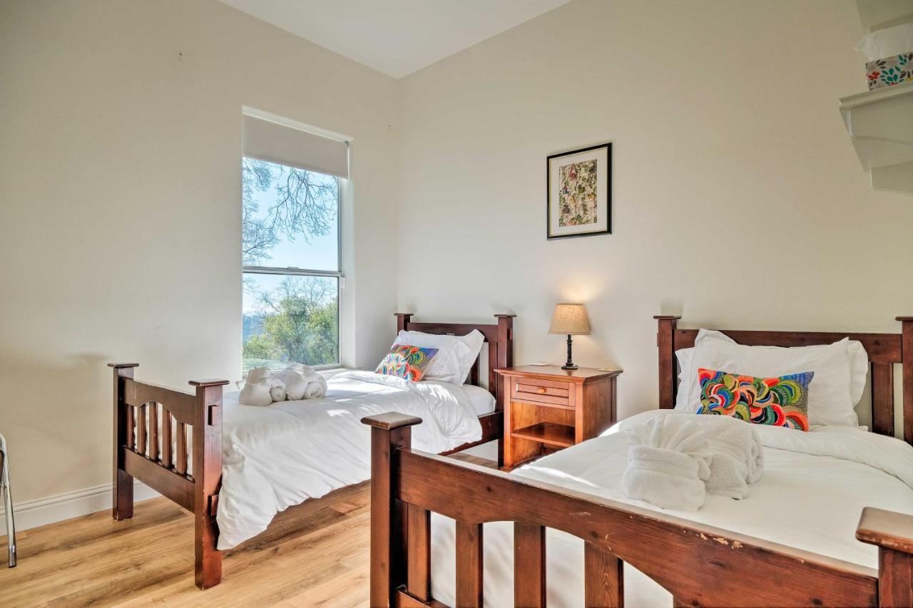 Peaceful Columbia Retreat With Hot Tub And Mtn Views! Villa Екстериор снимка