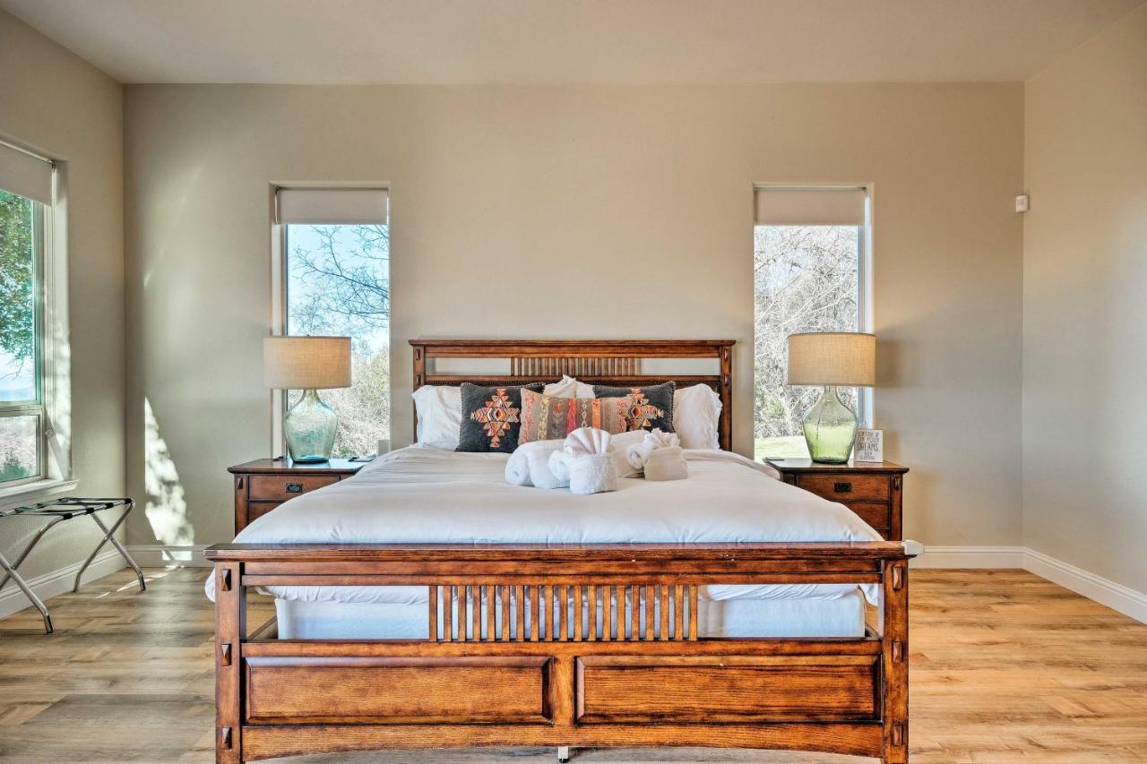 Peaceful Columbia Retreat With Hot Tub And Mtn Views! Villa Екстериор снимка